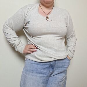 American Eagle Men's VNeck Light Gray Cotton Athletic Fit Pullover Sweater Small